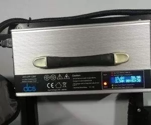 mini solar battery charger